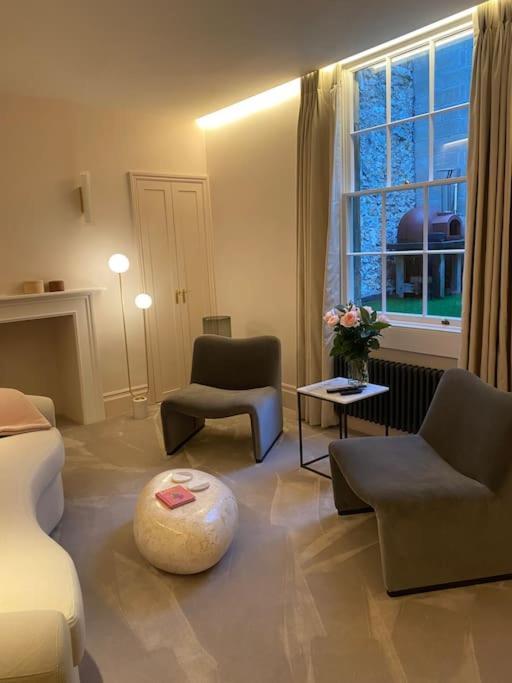 Luxury Georgian Apartment - 5 Minute Walk To Spa Bath Exterior photo